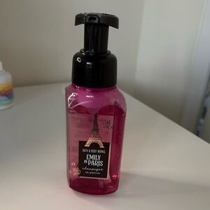 Bath & Body Works Emily in Paris Soap 🥂